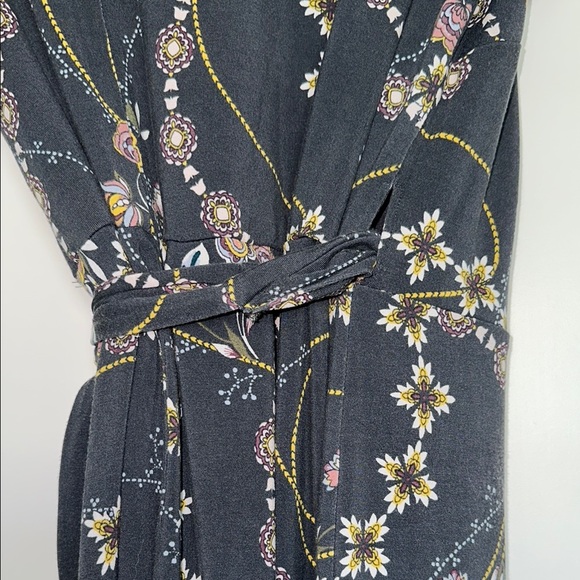LOFT DarK grey floral wrap dress - Picture 10 of 10